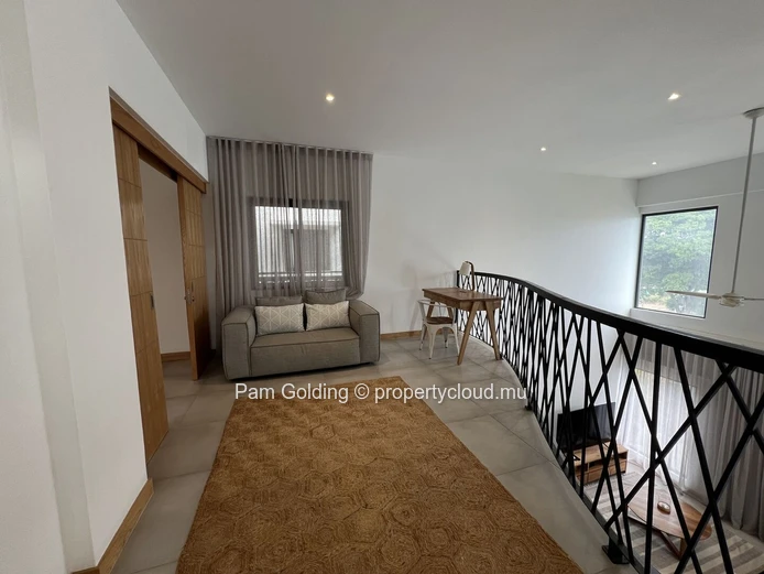 Appartement 2 chambres entièrement meublé avec piscine privée à Tamarin