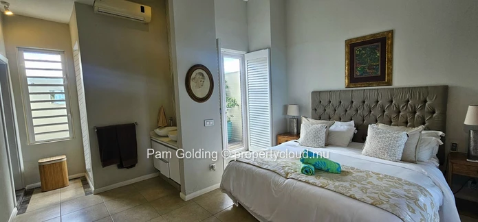 Superbe appartement en front de mer avec deux suites