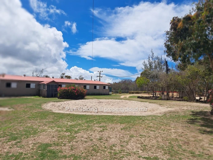 For Rent – Unique Apartment in a Peaceful Natural Setting