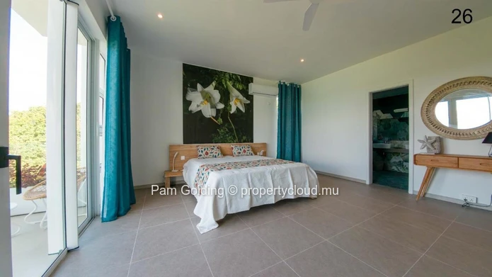 Trou d'Eau Douce – Penthouse à louer – Pam Golding Mauritius