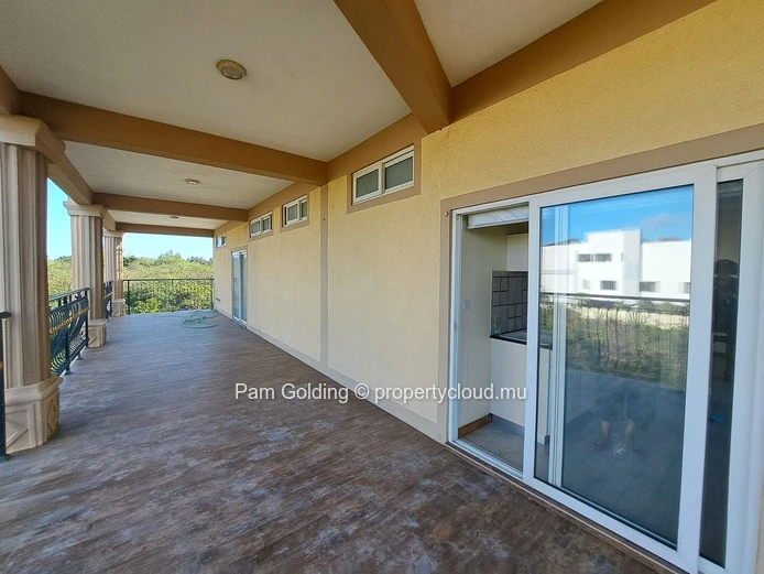 Pointe aux Biches – House for sale – Pam Golding Mauritius
