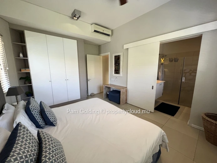 Riverside 4-Bedroom Penthouse in Tamarin – Exclusive Beach Access