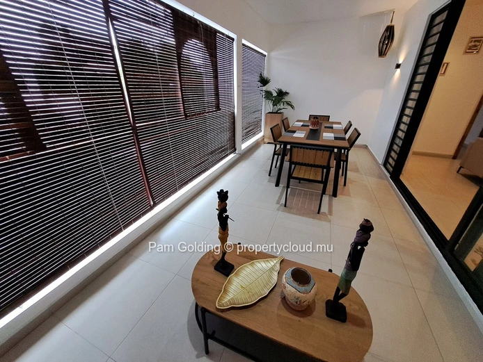 Trou aux Biches - Appartement à louer - Pam Golding Mauritius