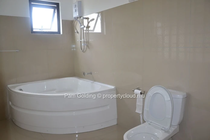 Spacious 3-Bedroom Apartment | Flic en Flac