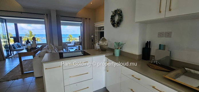 Superbe appartement en front de mer avec deux suites