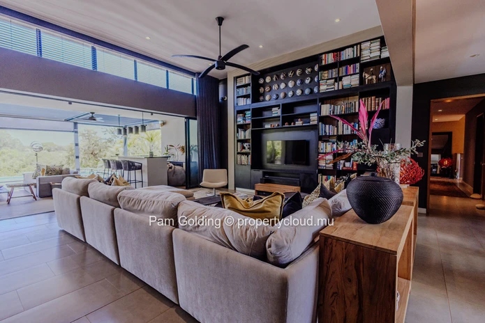 Exceptional Villa for Sale at Azuri Golf Estate