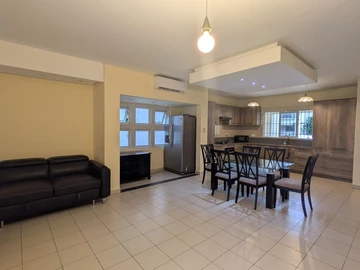 Townhouse, Duplex de 3 Chambres