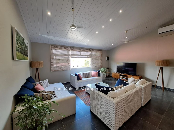 For Rent – Unique Apartment in a Peaceful Natural Setting