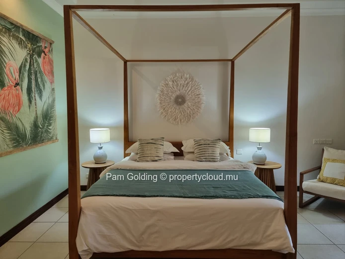 Elegant 4-Bedroom Villa with Mountain Views in Tamarina Golf Estate