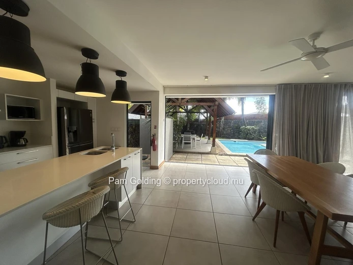 Villa de luxe de 3 chambres à Tamarin !