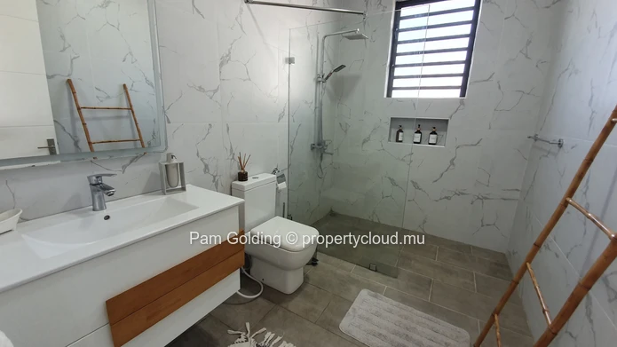 Spacious and Secure 3-Bedroom Apartment for Long-Term Rental 