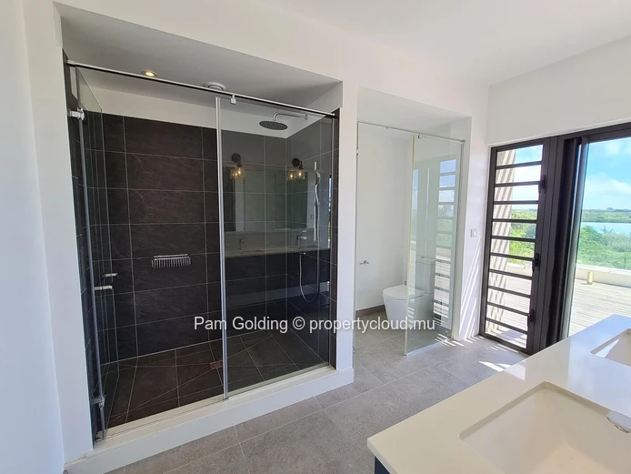 Spacious 3-Bedroom Penthouse with Lagoon View for Sale at St. Antoine Residences – North Coast Mauritius