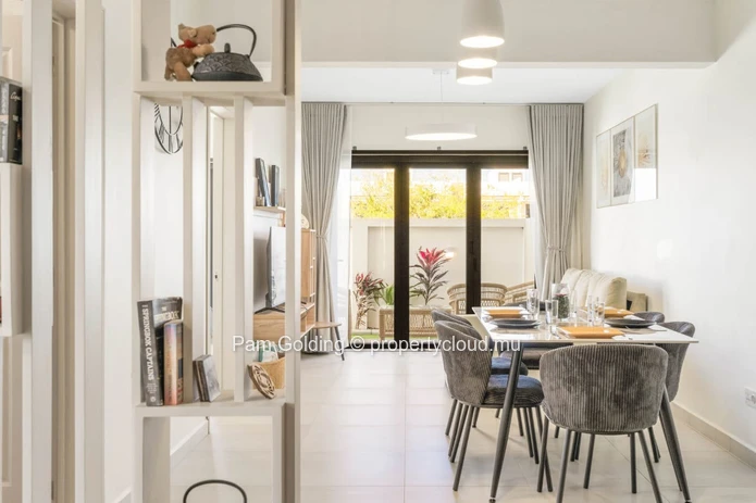 Investissement Intelligent : Appartement De 3 Chambres À Flic En Flac