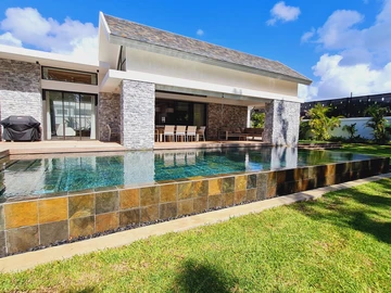 4 Bedroom Villa