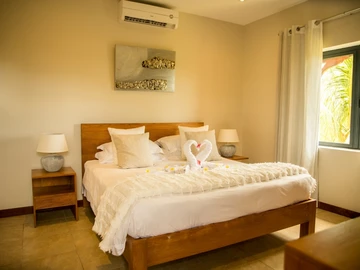 4 Bedroom Villa