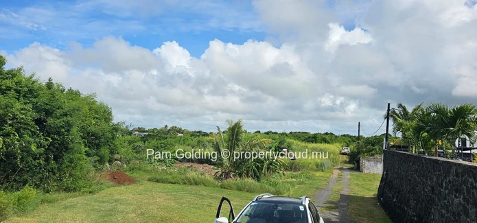 Grand Gaube – Terrain à vendre – Pam Golding Mauritius