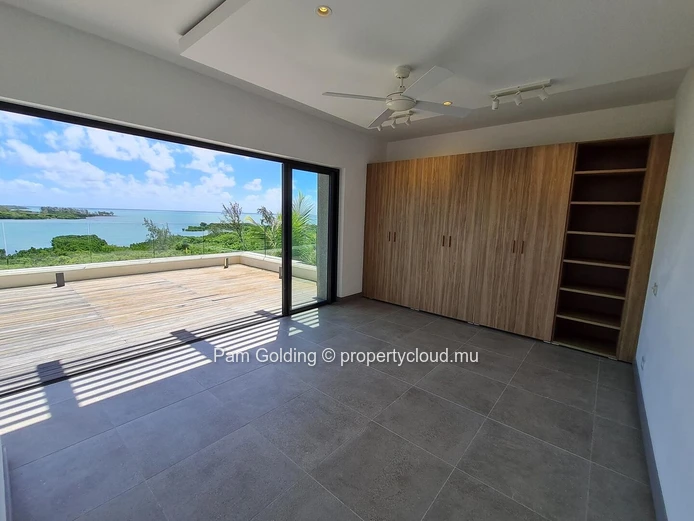 Spacious 3-Bedroom Penthouse with Lagoon View for Sale at St. Antoine Residences – North Coast Mauritius