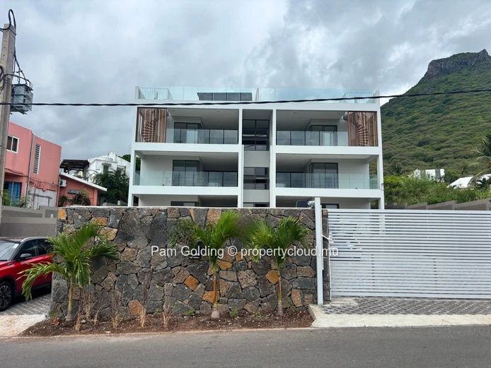 Located on the top floor, this 3-bedroom penthouse offers a lifestyle designed around space, views, and outdoor livin...