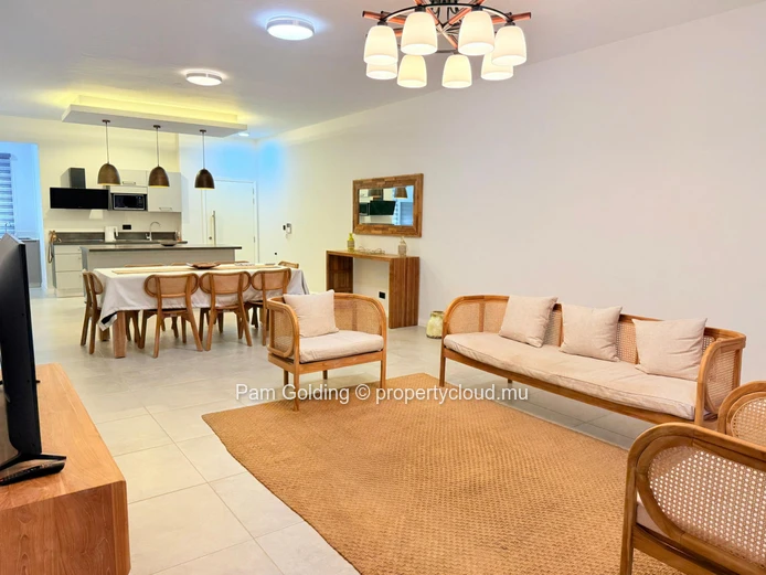 Appartement de 3 chambres au rez-de-chaussée à louer à Tamarin – Lumineux, central et confortable