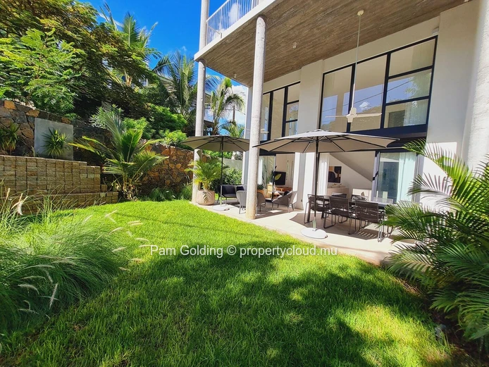 Appartement de 3 Chambres à Vendre à Pointe aux Canonniers | Marine Residences (Mandat exclusif)