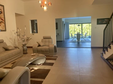 4 Bedroom Villa