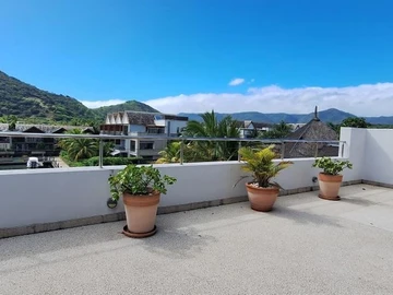 5 Bedroom Villa