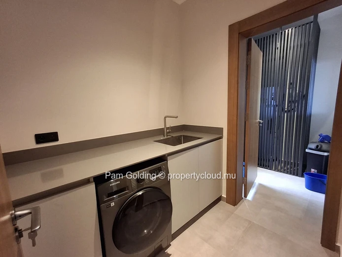 Appartement de 3 chambres en suite avec vues panoramiques sur la mer à Legend Hill, Tamarin – Vie de type resort sur ...