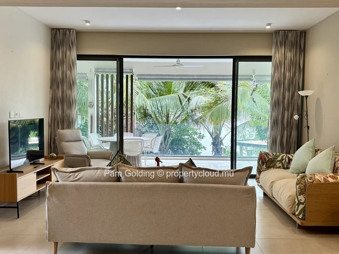Appartement 3 chambres en rez-de-jardin à Pointe aux Canonniers, 196,69 m²