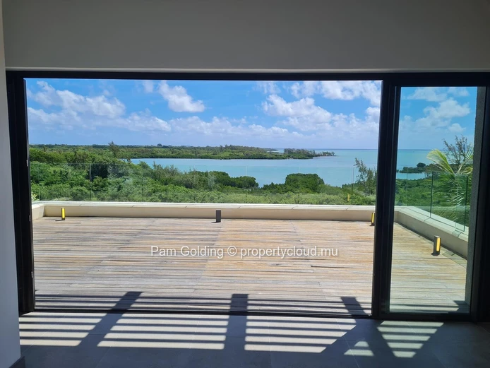 Spacious 3-Bedroom Penthouse with Lagoon View for Sale at St. Antoine Residences – North Coast Mauritius