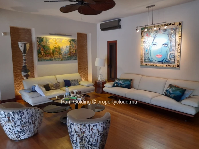 Pointe aux Canonniers – House for sale – Pam Golding Mauritius
