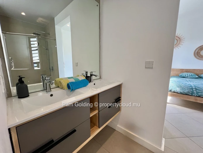Penthouse de 3 chambres en suite au cœur de Tamarin avec vues mer et montagne et piscine privative
