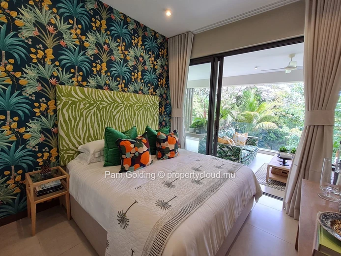 Appartement 2 chambres à l’étage à Pointe aux Canonniers – 204,84 m²