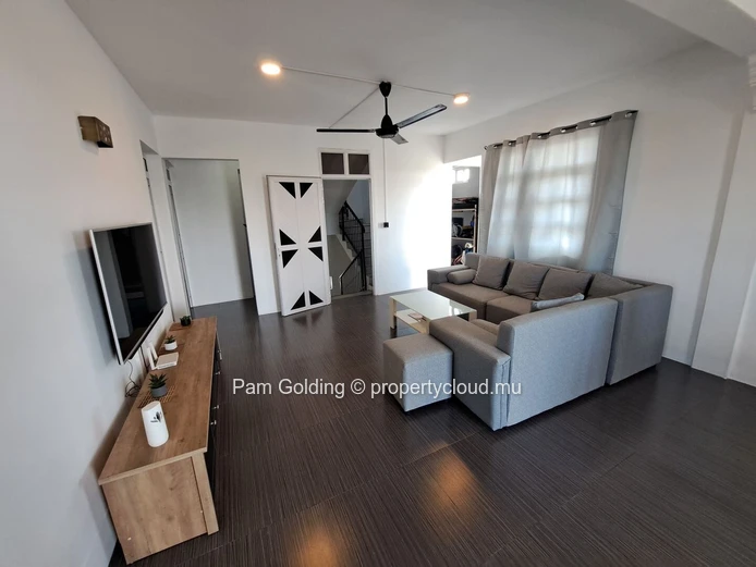 Grand Baie – Appartement à vendre – Pam Golding Mauritius
