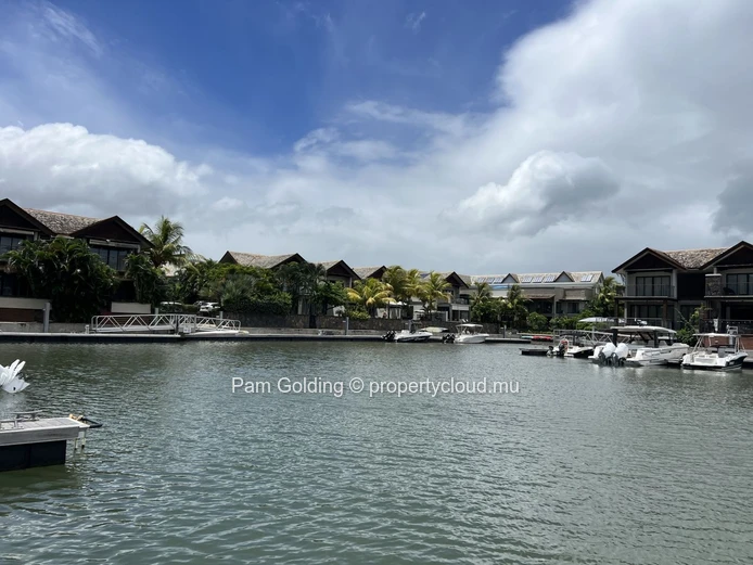 Waterfront 3-Bedroom Duplex with Private Mooring | La Balise Marina, Black River (Sole Mandate)