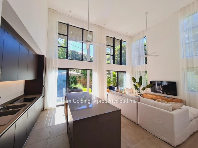 Appartement de 3 Chambres à Vendre à Pointe aux Canonniers | Marine Residences (Mandat exclusif)