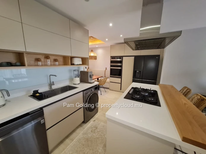 Au cœur de la prestigieuse résidence Waterway Residence Apartments (Mandat exclusif)