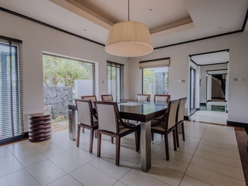 4 Bedroom Villa