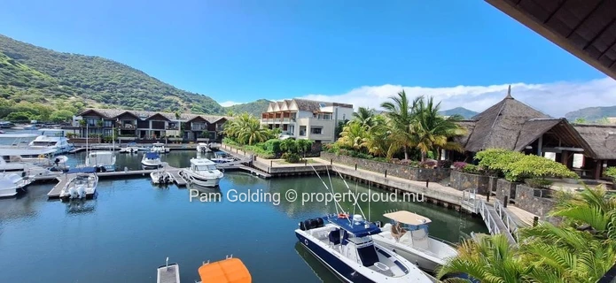 Villa de luxe de 5 chambres avec piscine privée sur le toit et amarrage pour bateau | Île de l'Ouest, Maurice