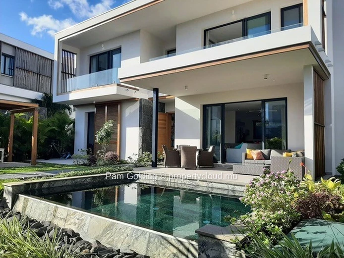 Modern Family Friendly 3 Bedroom Villa in Akasha, Tamarin, Mauritius
