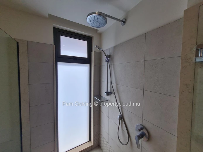 Appartement d'Exception à Mont Choisy Golf & Beach Estate – 3 Chambres, Vue Golf, Grand Baie