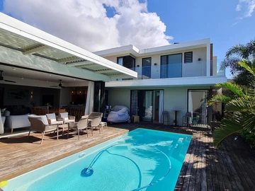 4 Bedroom Villa
