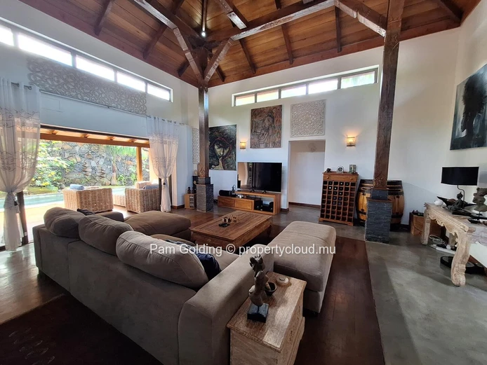 Tranquil 3-Bedroom Villa in Komaneka Estate, Black River, Mauritius