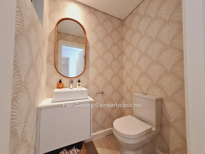 Appartement de 3 Chambres à Vendre à Pointe aux Canonniers | Marine Residences (Mandat exclusif)