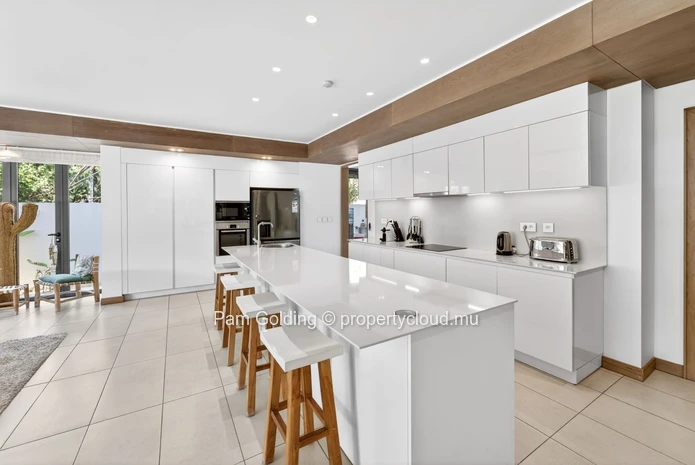 Exceptional 5-Bedroom Villa with Golf View | Mont Choisy Le Parc, Grand Baie – Mauritius