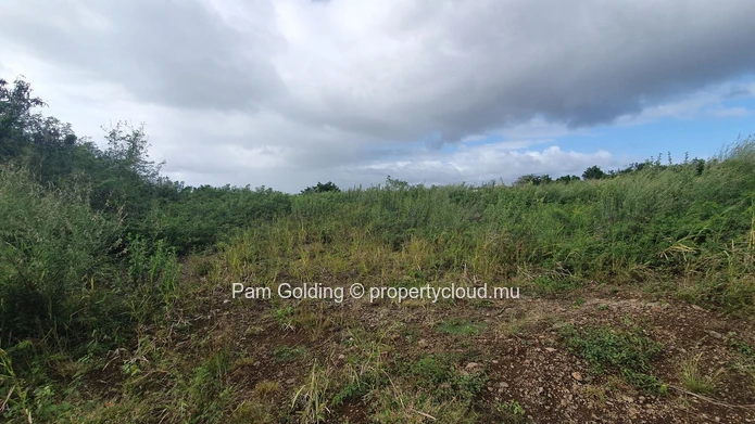 Grand Gaube – Terrain à vendre – Pam Golding Mauritius