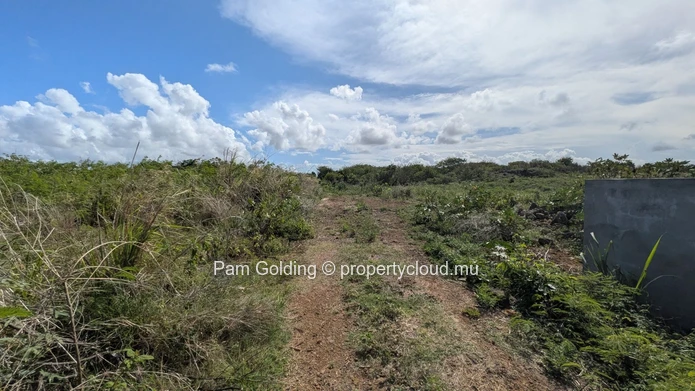 Grand Gaube – Terrain à vendre – Pam Golding Mauritius