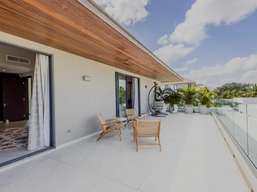 4 Bedroom Villa