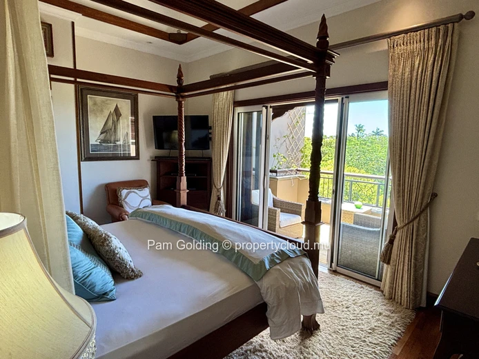Live in Villa Valriche - surrounded by nature.