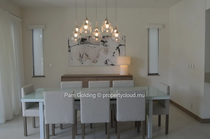 Stunning 2 bedroom on the golf course