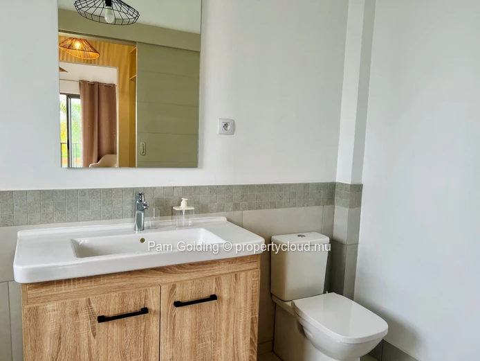 Secured apartment for rental in Moka.